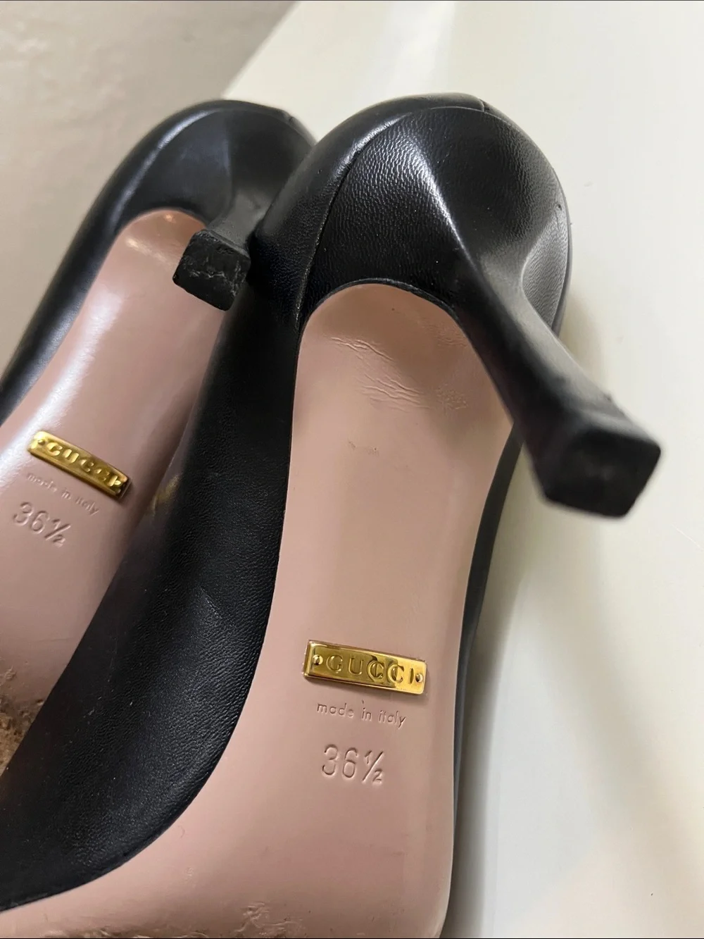 Gucci Black Leather Peep-Toe Pumps with Gold Horsebit